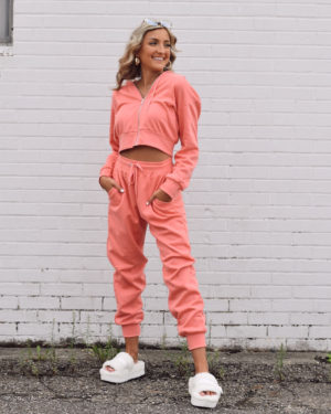 3 Ways To Wear Loungewear This Semester