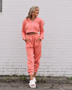 3 Ways To Wear Loungewear This Semester