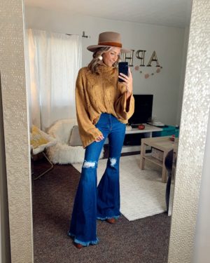 10 Ways To Wear Sweaters This Fall