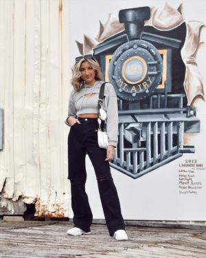 3 Ways To Wear Black Straight Leg Jeans