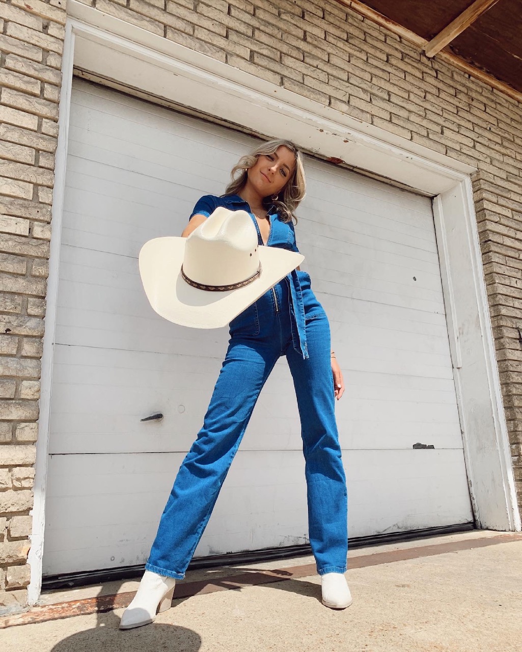 What To Wear In Nashville Summer 2021 // Nashville Outfit Guide 