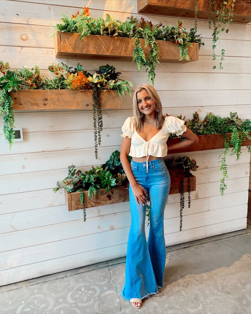 What To Wear In Nashville Summer 2021 // Nashville Outfit Guide