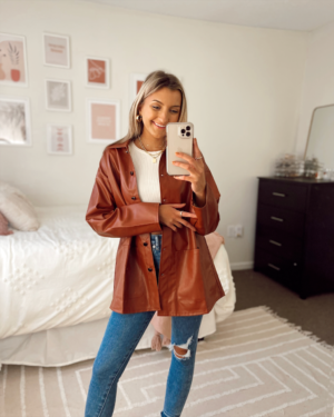 10 Outfit Ideas For Thanksgiving 2021 / What to Wear on Thanksgiving Day