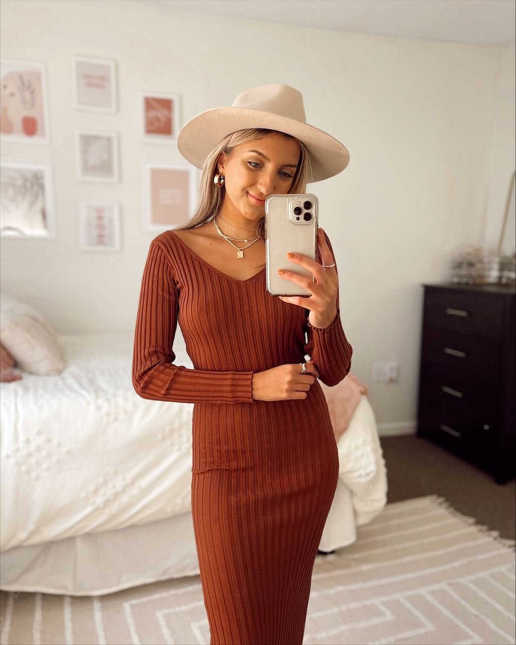 10 Outfit Ideas For Thanksgiving 2021 / What to Wear on Thanksgiving Day