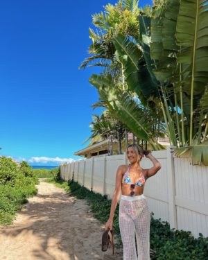 25 Outfits To Wear In Hawaii This Season
