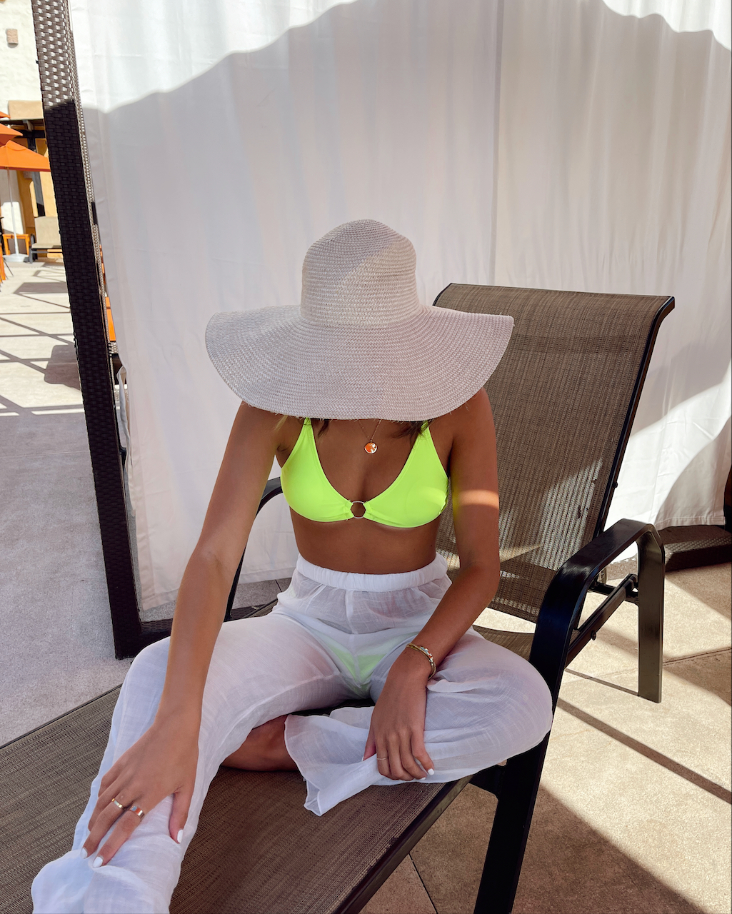 17 Outfits To Wear In Cabo, Mexico This Spring Break