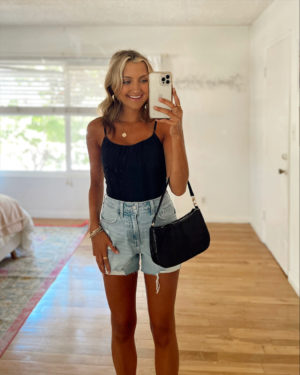 8 Basic Summer Outfit Ideas 2022