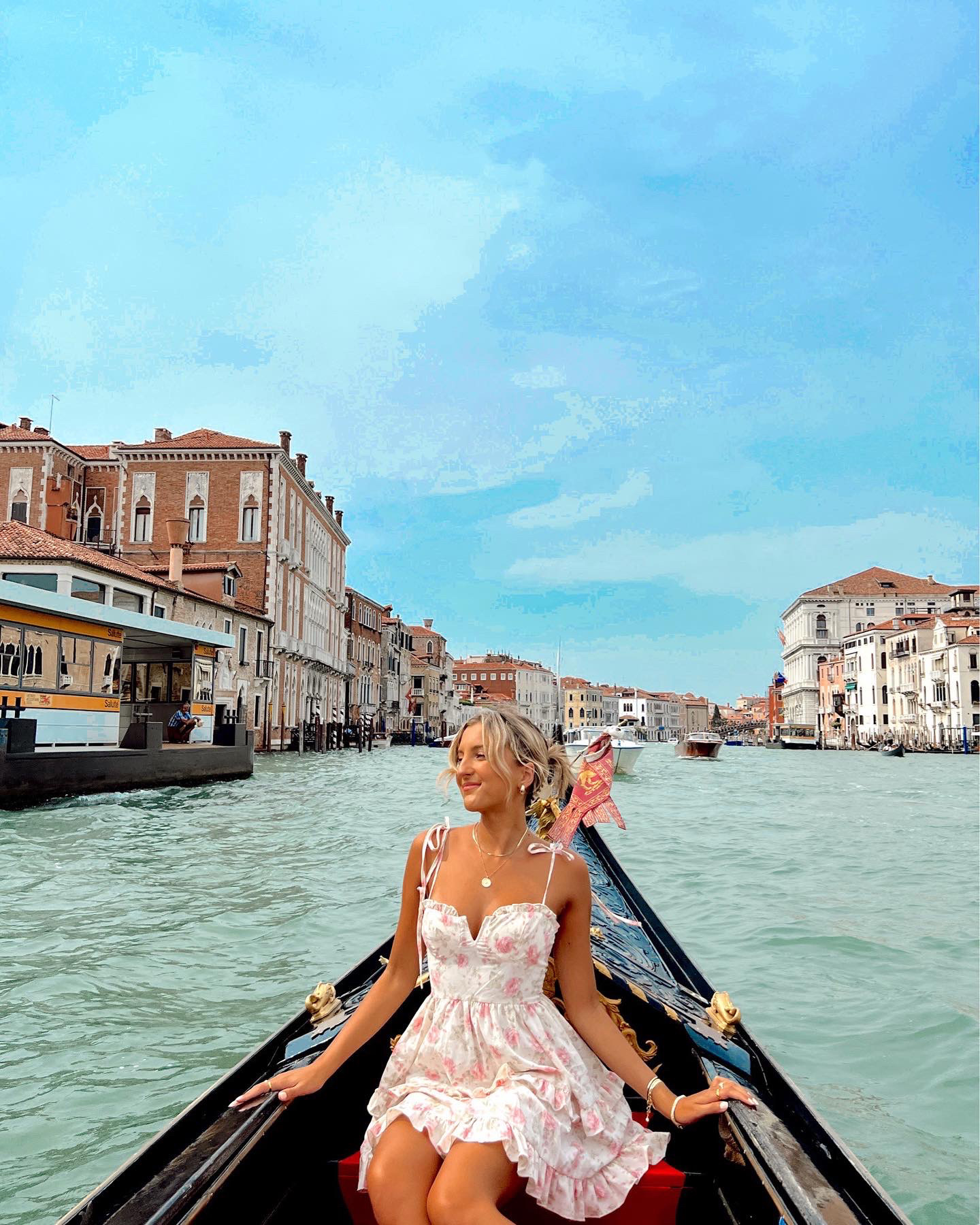 What To Wear In Venice, Italy Fall 2022