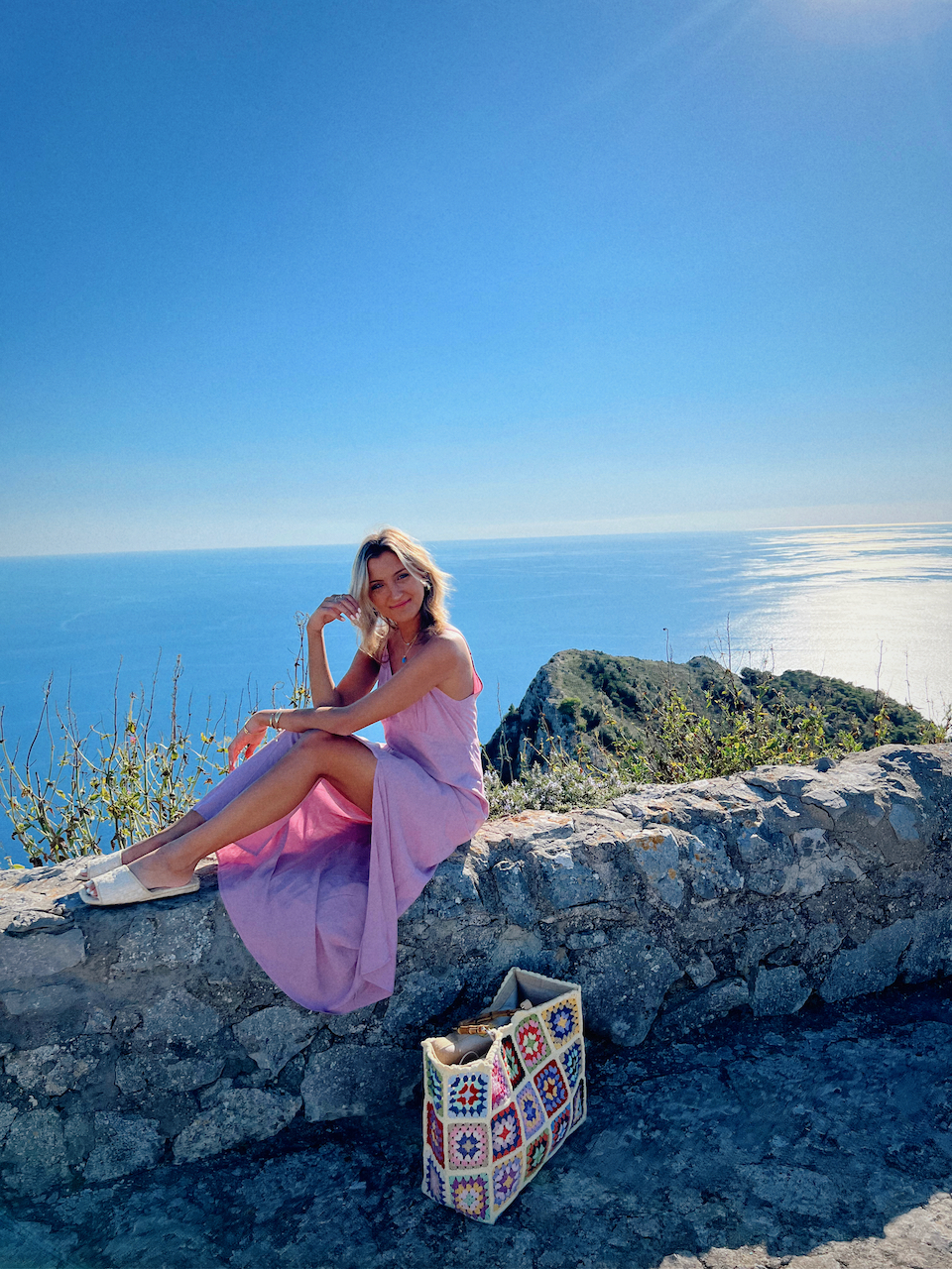 What to Wear to The Amalfi Coast, Italy
