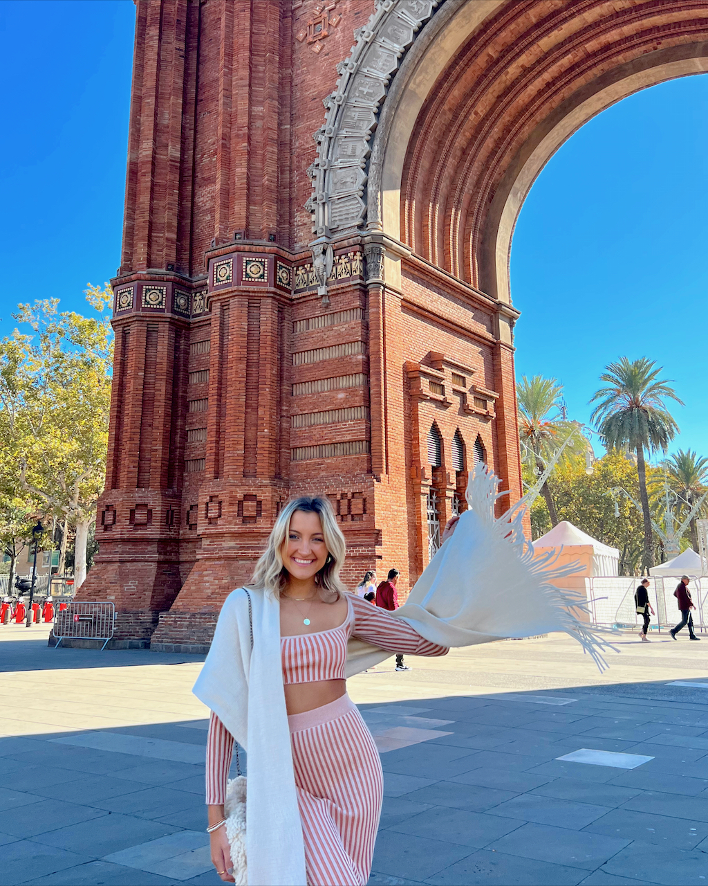 What To Wear In Barcelona, Spain This Fall