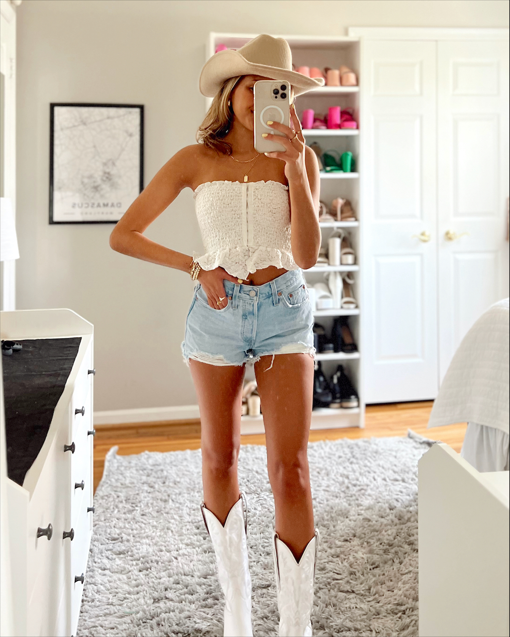 4 Outfits To Wear To Your Next Country Concert