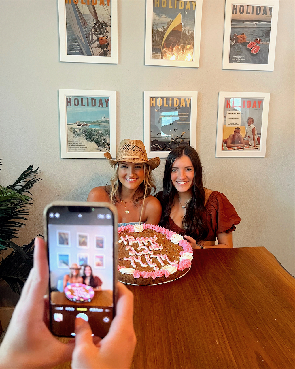 The Best Airbnb For Your Girls Trip To Nashville (Sleeps 10)