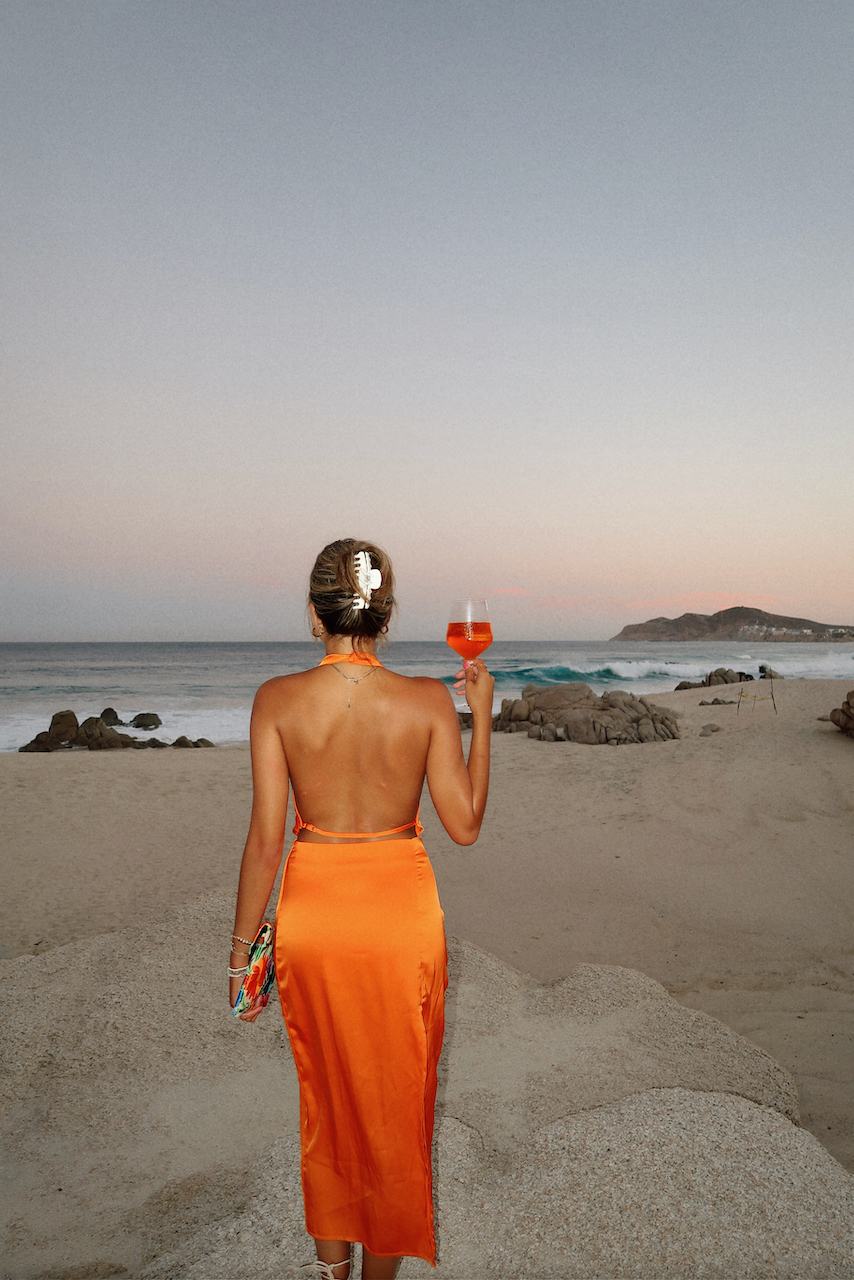 10 Outfits To Wear In Cabo, Mexico This Summer 2023