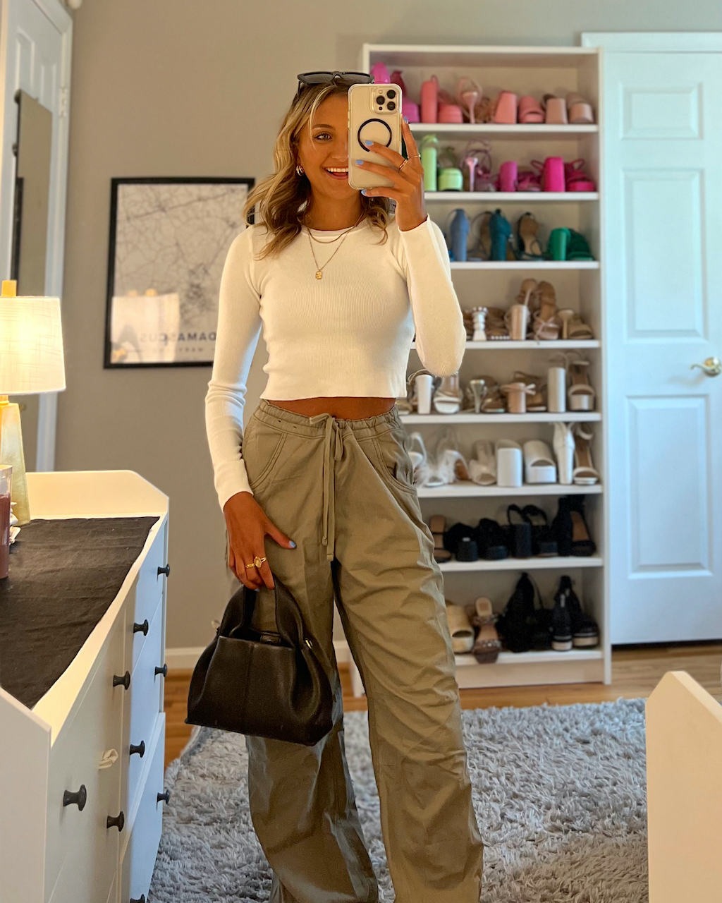 20 Braless Outfit Ideas That Are Supportive And Comfortable
