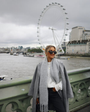 What to wear in London, what to wear in London in the fall, what to wear in London this fall, what to wear in euorpe this fall, London outfit ideas, London streetwear, London fashion, London outfit ideas fall, London outfits fall, London outfit inspiration, London street style, London street style fall, London street fashion, London outfits, London outfit ideas fall 2023, London fashion fall 2023, London outfit inspiration fall 2023, what to pack for London, what tow ear in London fall 2023, Europe outfit ideas, Europe outfit ideas fall, Europe outfit ideas fall 2023, european fashion fall, denim skirt outfit, maxi skirt outfit, fall in Europe outfits