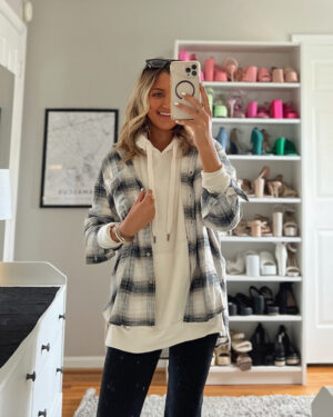 9 Winter Outfit Ideas 2023, Winter outfit, winter outfit ideas, 9 winter outfit ideas 2023, winter outfit ideas 2023, straight leg jeans outfit, sweater outfit, sweater outfit ideas, sweater outfits winter 2023, winter 2023 outfit ideas Pinterest, pinterest inspired outfit ideas, winter outfit ideas pinterest 2023, American eagle cyber week sale, American Eagle cyber week, American Eagle cyber week sale picks, American Eagle outfits, American eagle outfit ideas, American Eagle jeans