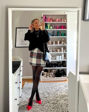 12 Last Minute Holiday Outfit Ideas To Recreate This Winter 2023 || holiday outfits, holiday outfit ideas 2023, christmas outfit ideas, new years outfits, new years eve outfit ideas