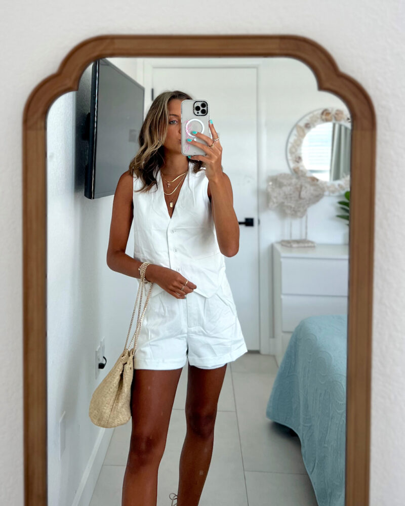 10 Vacation Outfit Ideas To Pack This Summer 2024