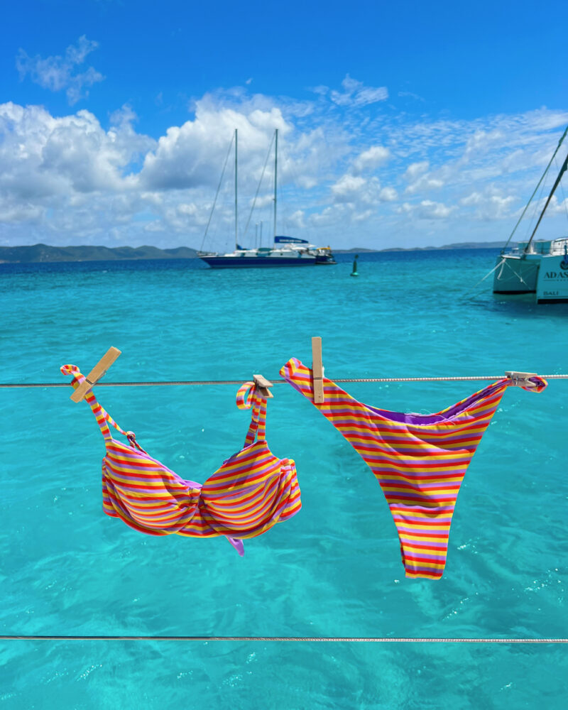 British Virgin Islands outfits, British Virgin Islands outfit ideas, vacation outfit ideas, tropical vacation outfit, Caribbean vacation outfit, what to wear in BVI, what to wear in british virgin islands,