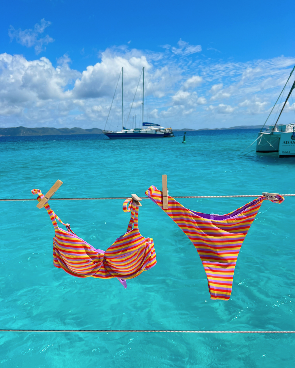 British Virgin Islands outfits, British Virgin Islands outfit ideas, vacation outfit ideas, tropical vacation outfit, Caribbean vacation outfit, what to wear in BVI, what to wear in british virgin islands,