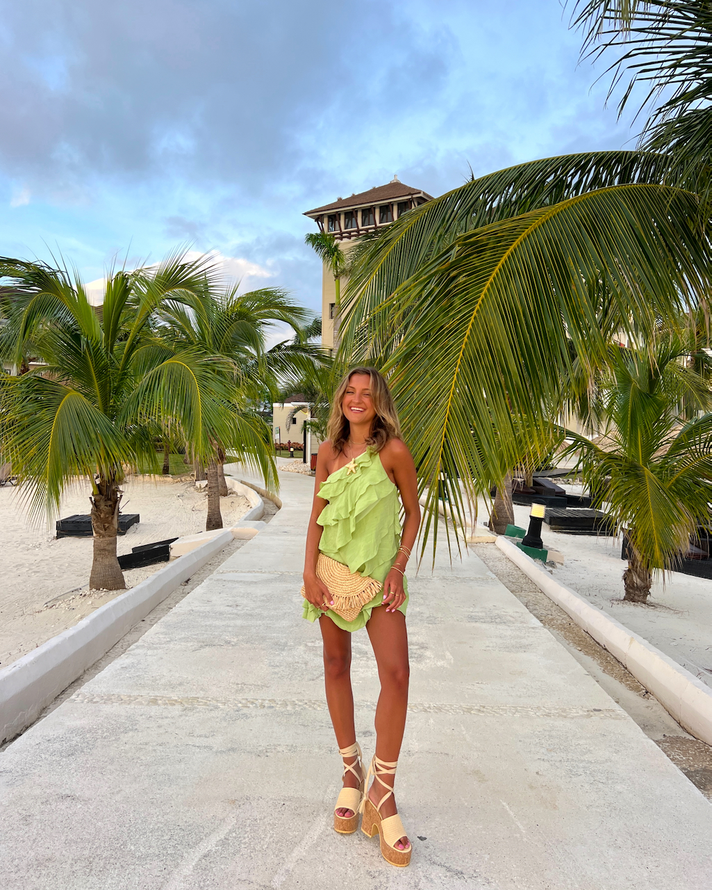 what to wear in jamaica, jamaica outfit ideas, what to wear at an all inclusive resort