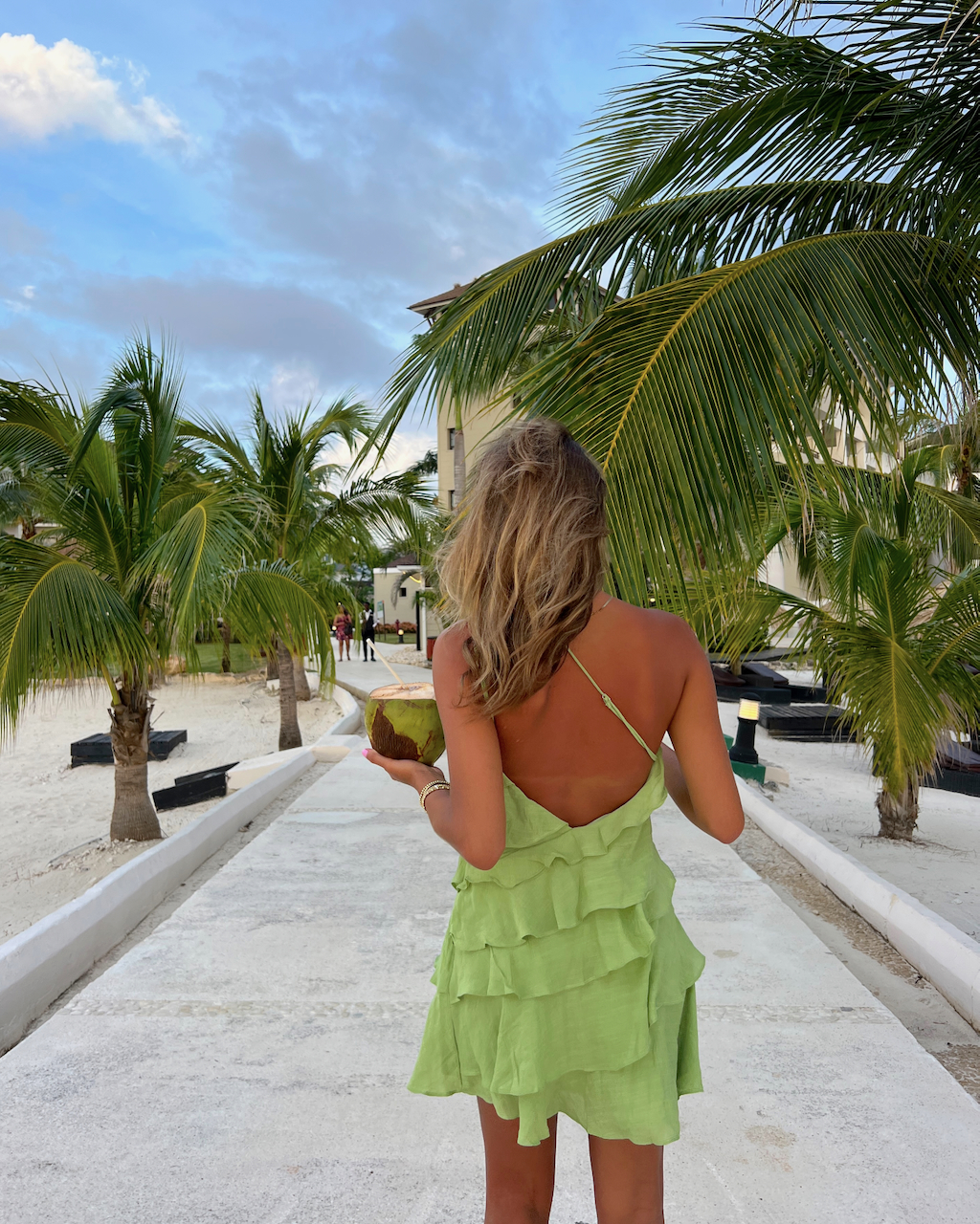 what to wear in jamaica, jamaica outfit ideas, what to wear at an all inclusive resort